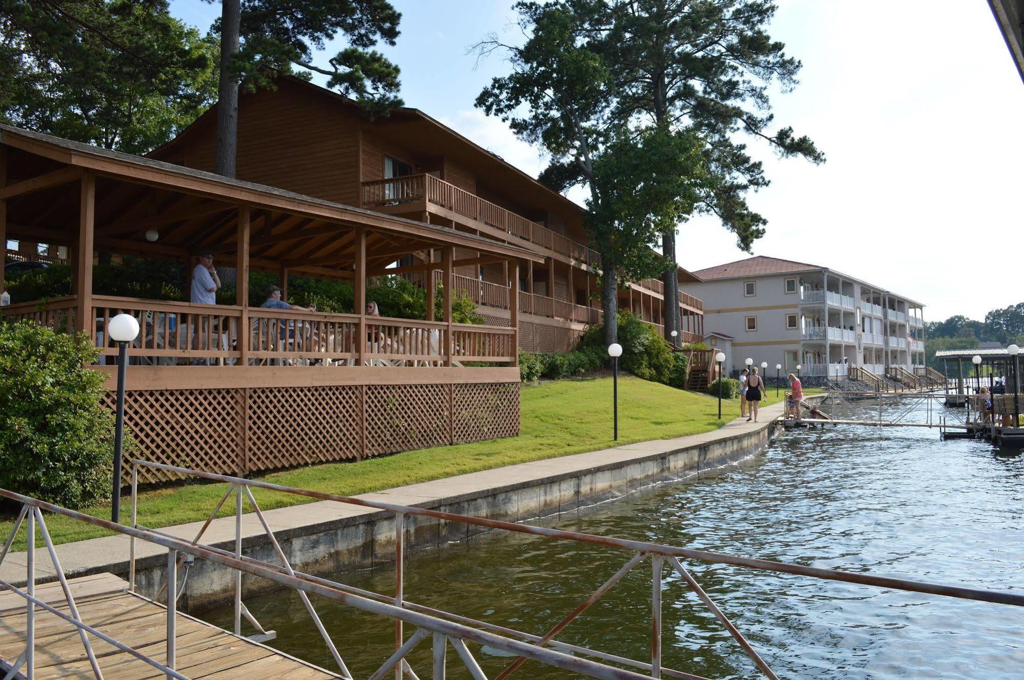 Country Inn Lake Resort Хот Спрингс Екстериор снимка
